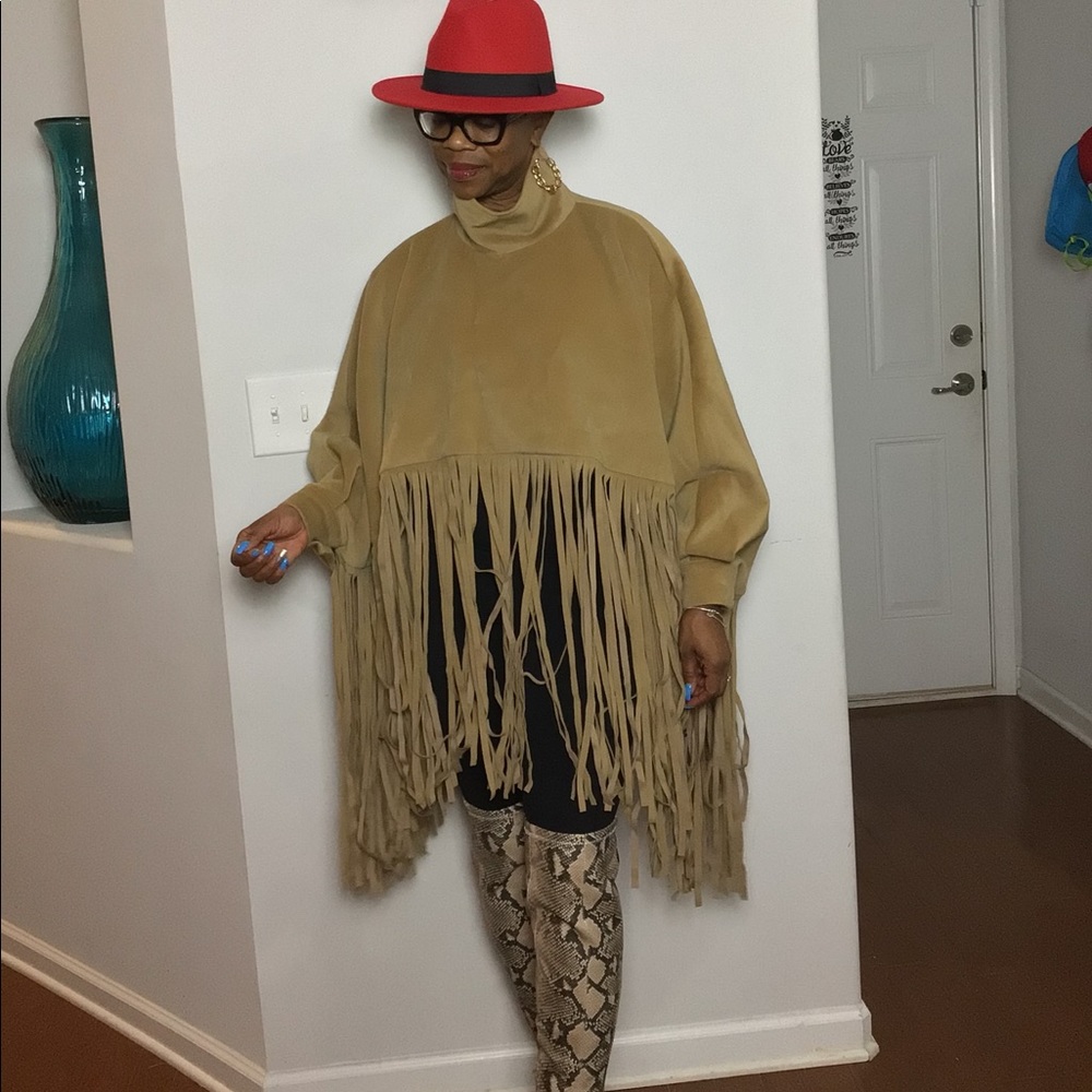 Fringe Poncho w/ lining